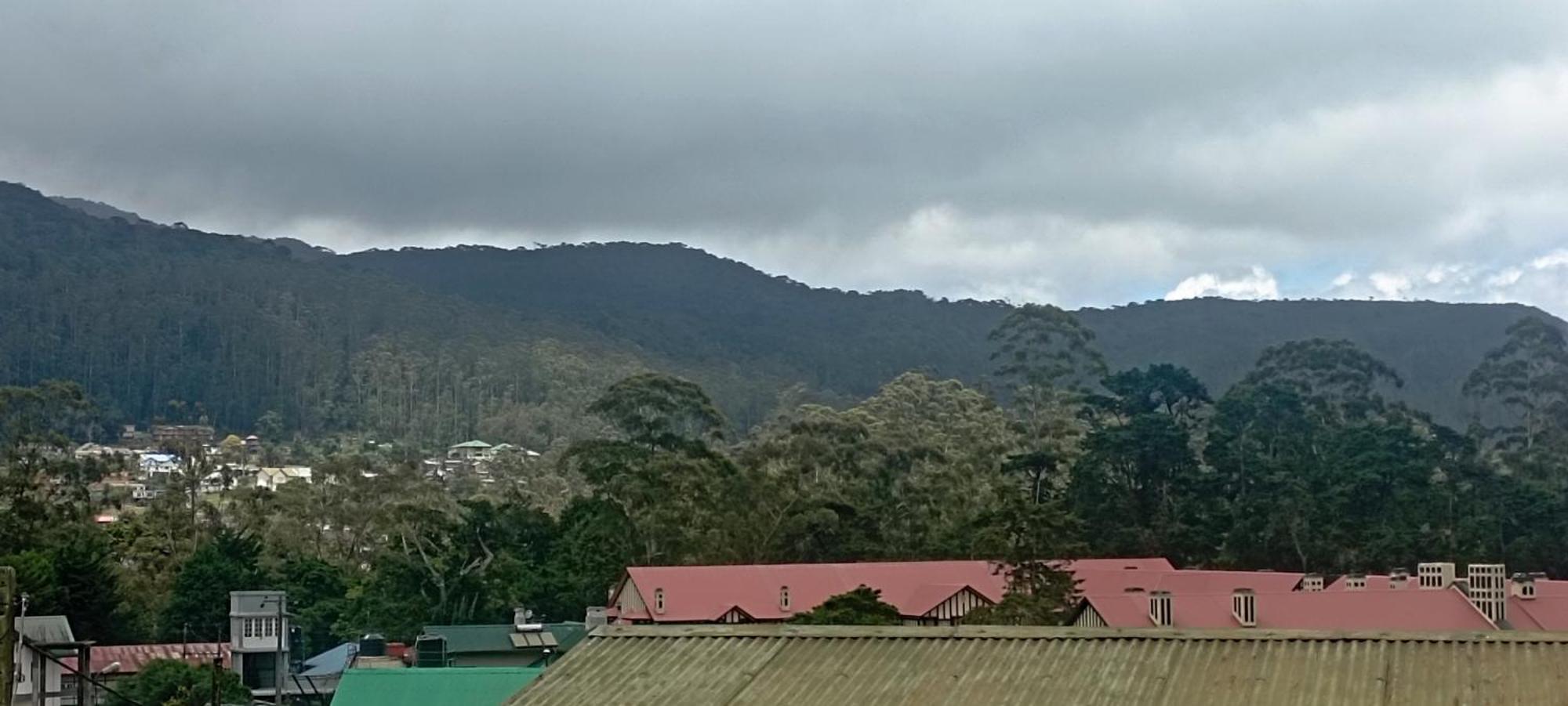 Oviya Guest Bed and Breakfast Nuwara Eliya Exterior foto